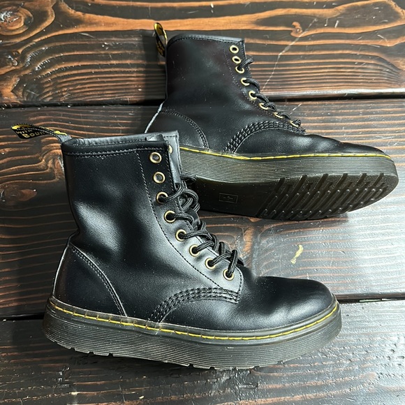 Dr. Martens Zavala Boots (never worn) US 5 men’s US 6 ladies - Picture 3 of 4